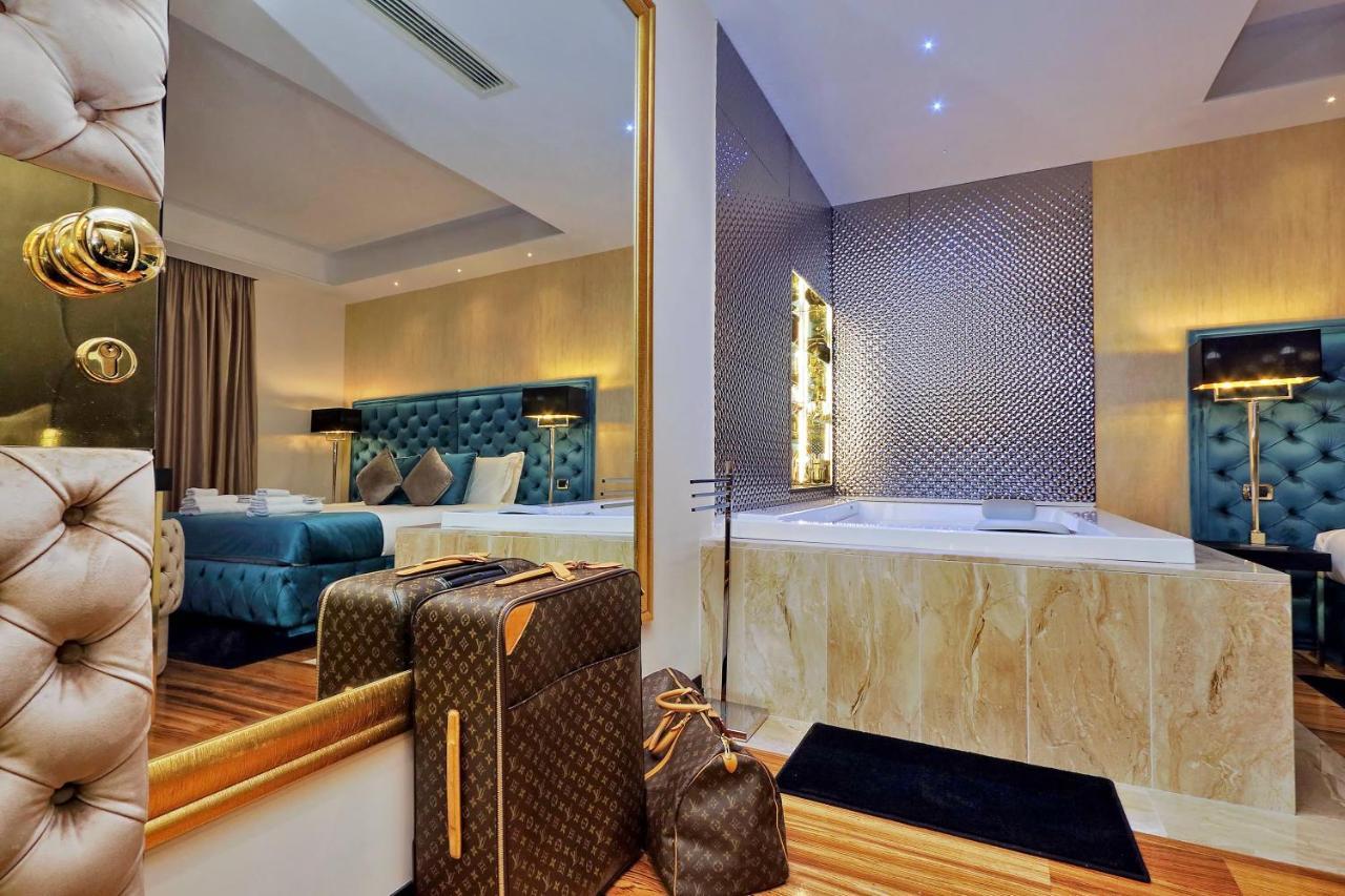 Spanish Hills Collection Luxury Suites & Jacuzzi Рим Екстер'єр фото