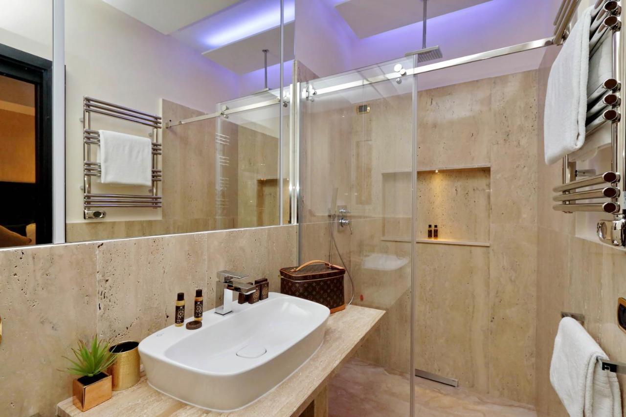 Spanish Hills Collection Luxury Suites & Jacuzzi Рим Екстер'єр фото