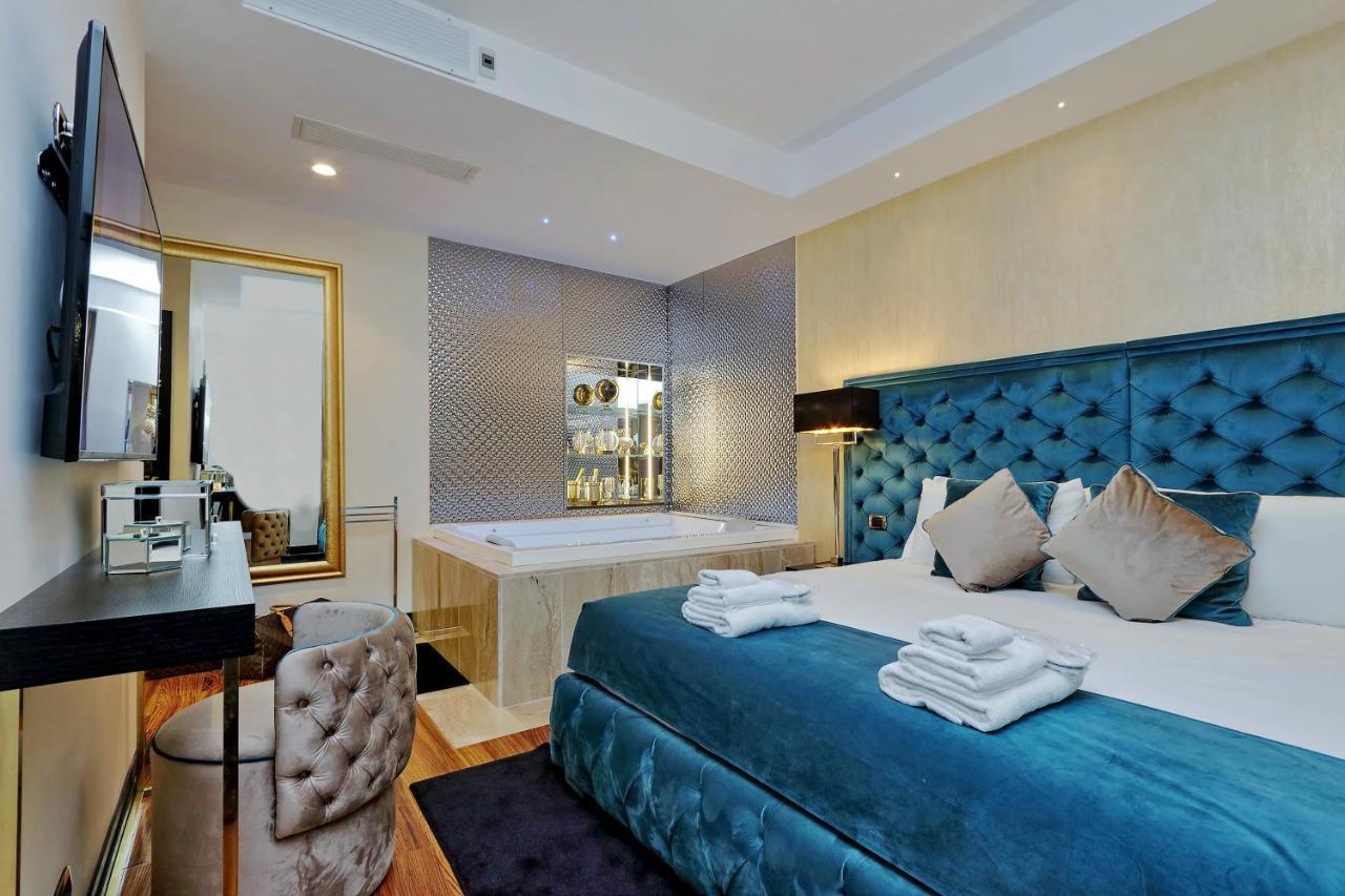 Spanish Hills Collection Luxury Suites & Jacuzzi Рим Екстер'єр фото