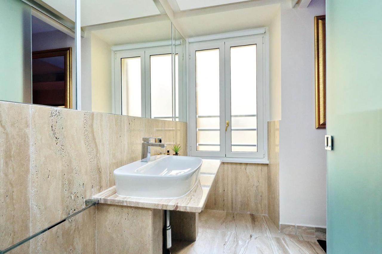 Spanish Hills Collection Luxury Suites & Jacuzzi Рим Екстер'єр фото