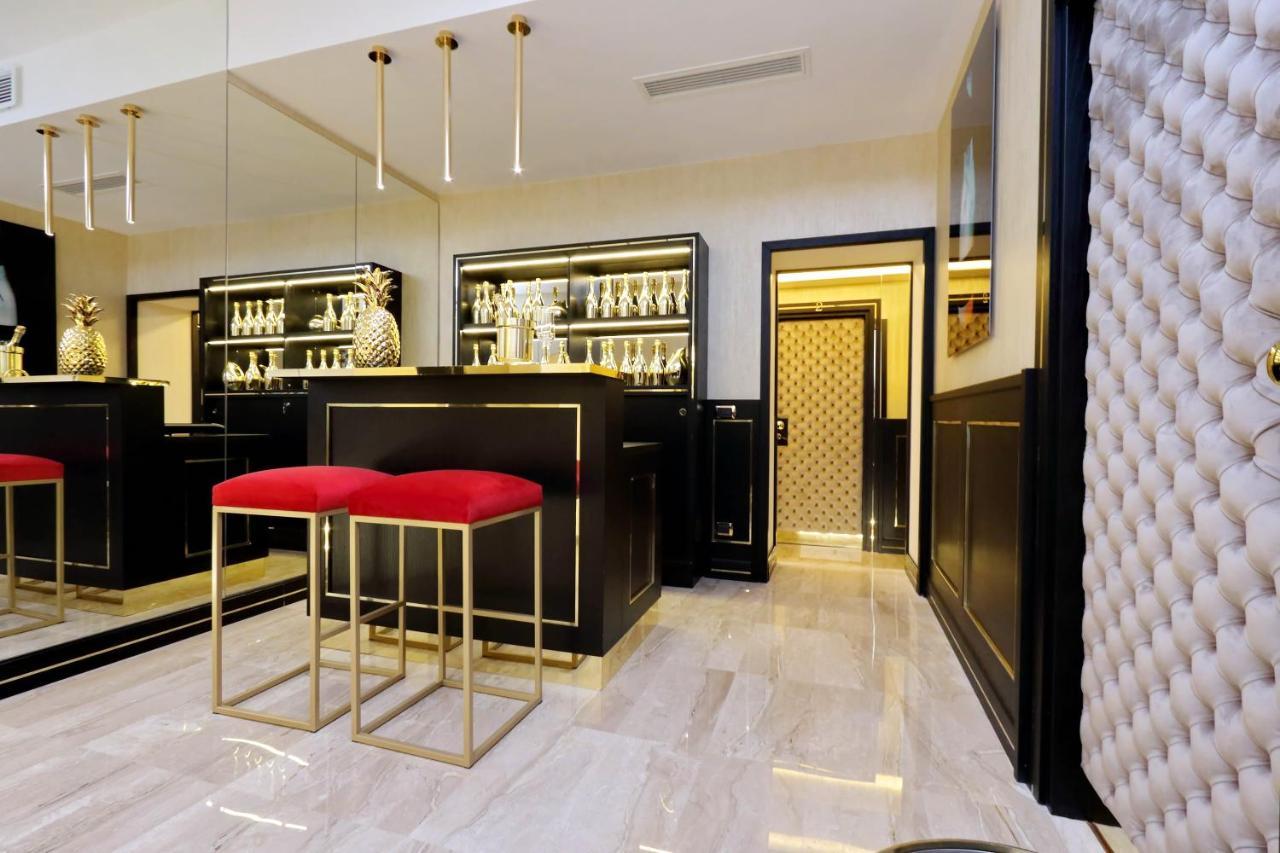 Spanish Hills Collection Luxury Suites & Jacuzzi Рим Екстер'єр фото