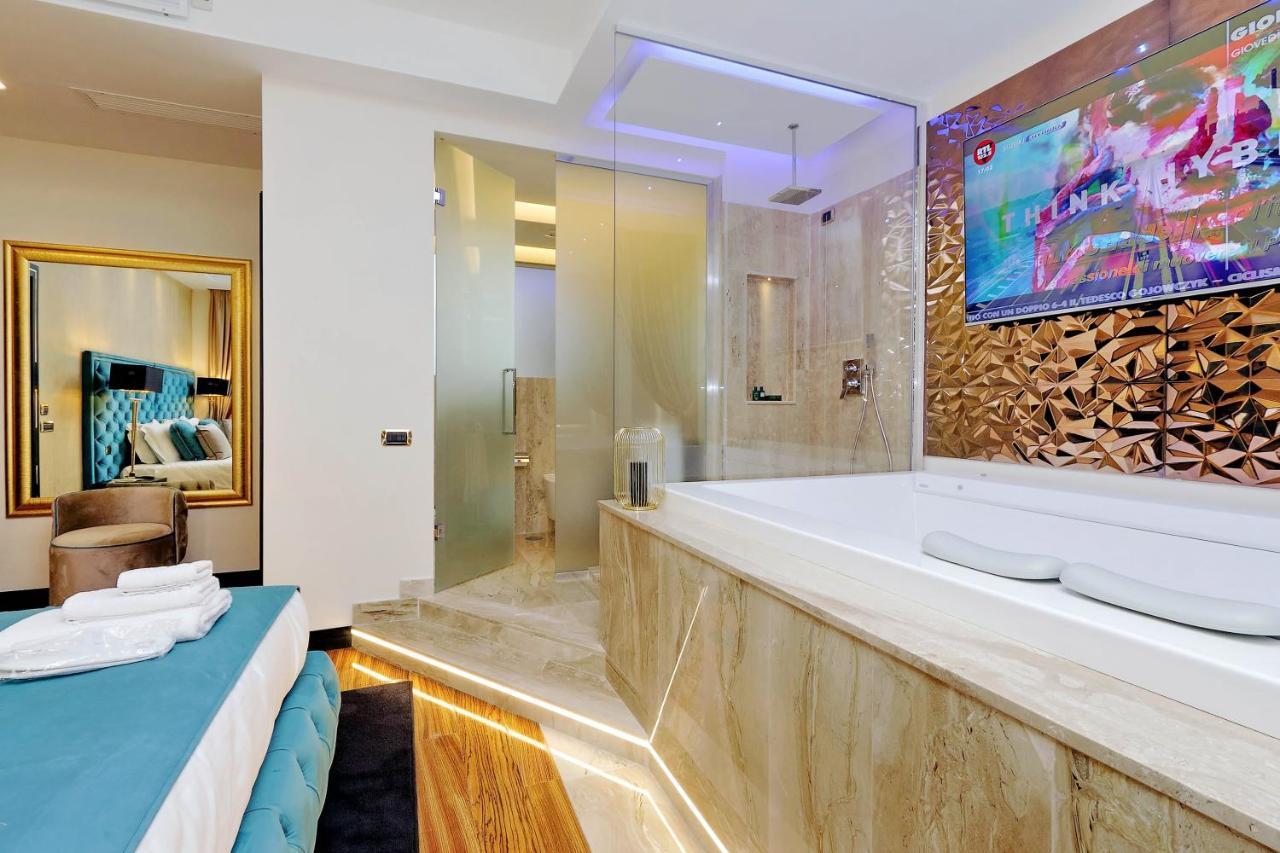 Spanish Hills Collection Luxury Suites & Jacuzzi Рим Екстер'єр фото
