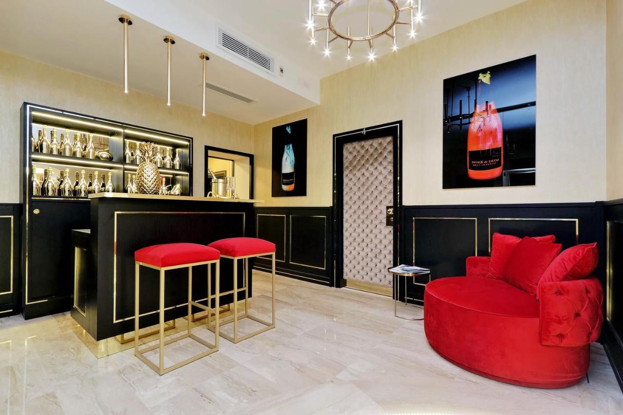 Spanish Hills Collection Luxury Suites & Jacuzzi Рим Екстер'єр фото