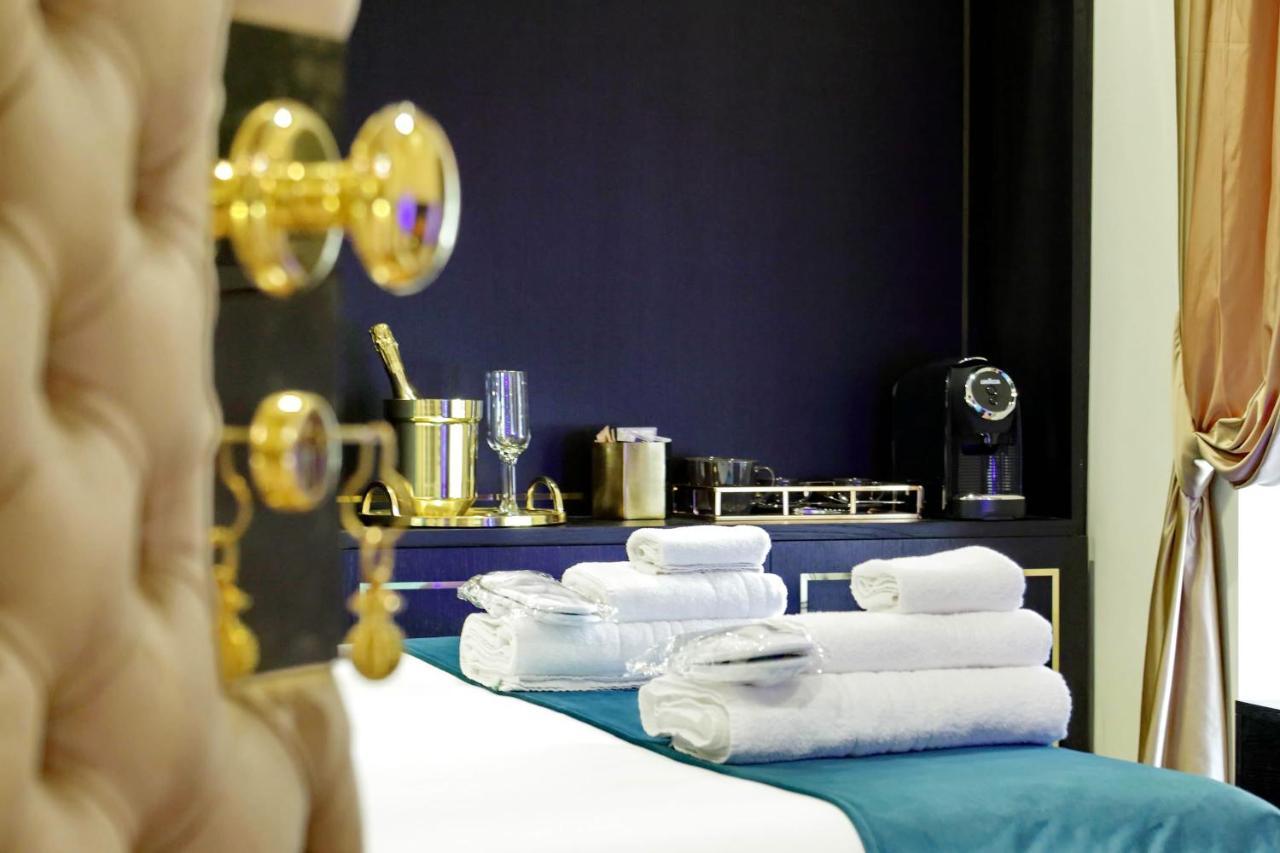 Spanish Hills Collection Luxury Suites & Jacuzzi Рим Екстер'єр фото